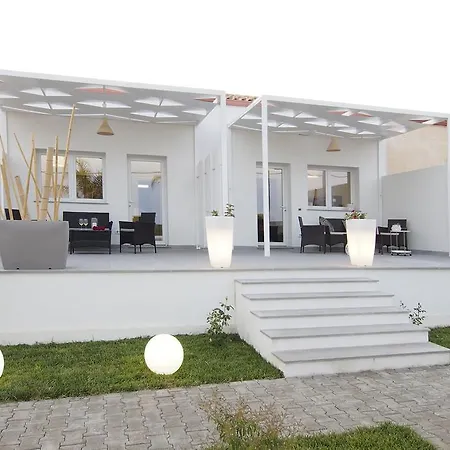 Quattro Palme בית נופש מרינה די רגוזה