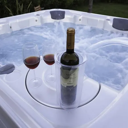 בית נופש Quattro Palme *