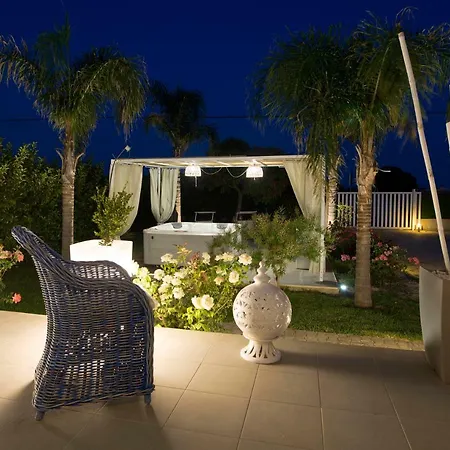 Quattro Palme מרינה די רגוזה