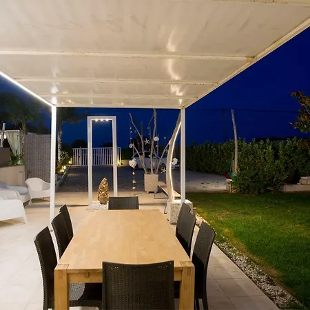 בית נופש Quattro Palme מרינה די רגוזה